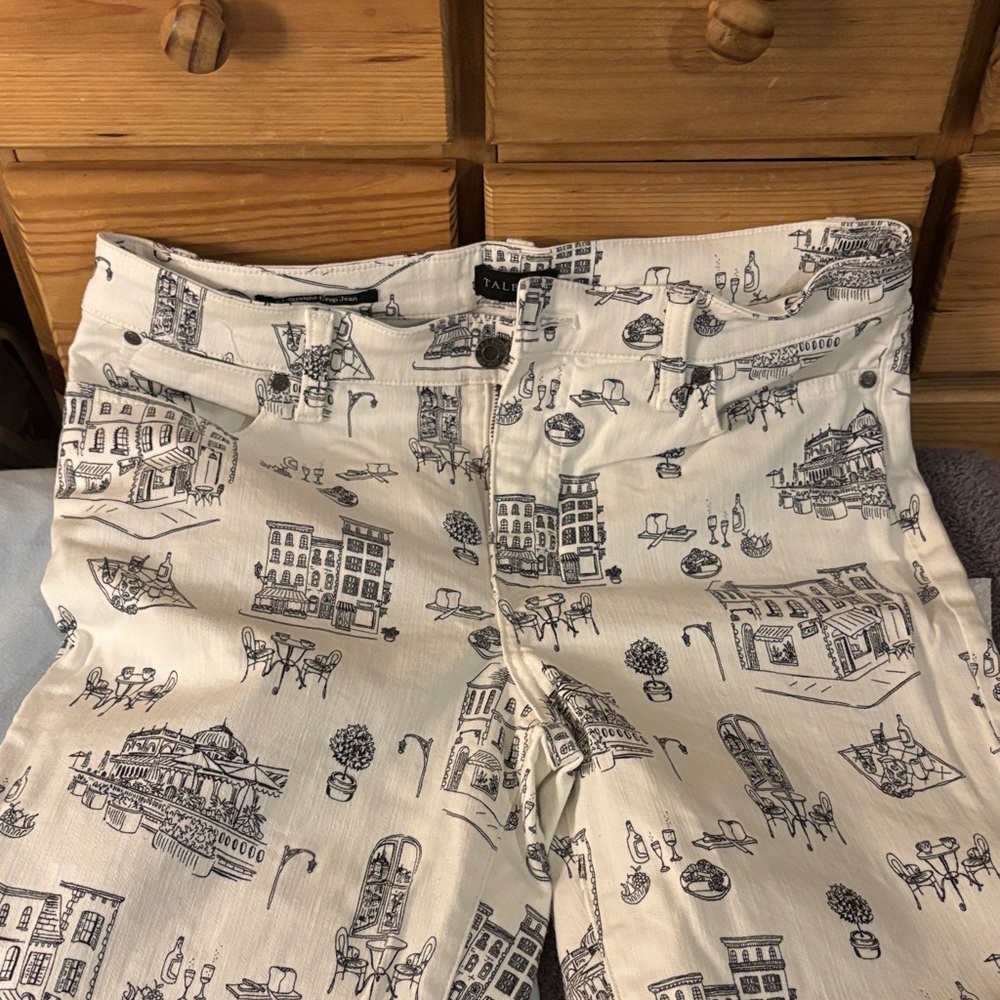 Talbots White Cropped Pants with Black Scenic Print